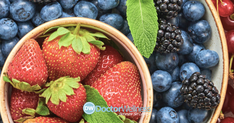 11 BENEFICIOS Asombrosos de las BAYAS